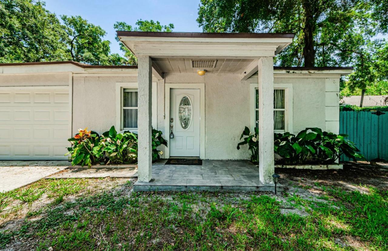 Вилла Beautiful Pool House In Old Seminole Heights! Тампа Экстерьер фото